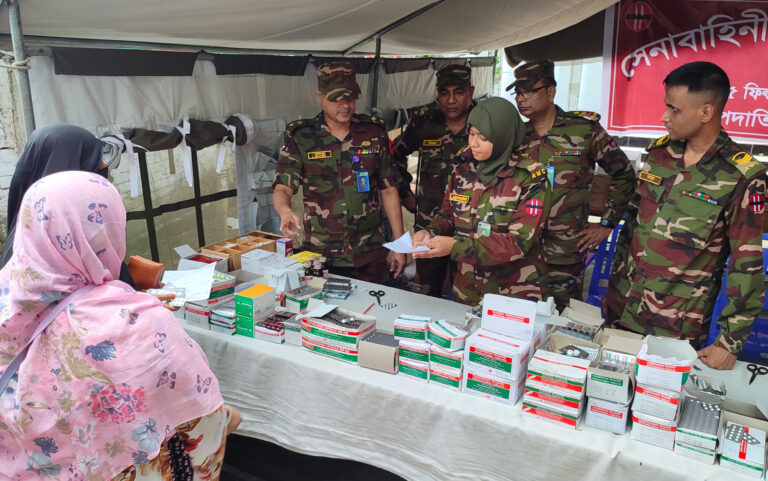 Pabna Army Medical Camp Pic-02